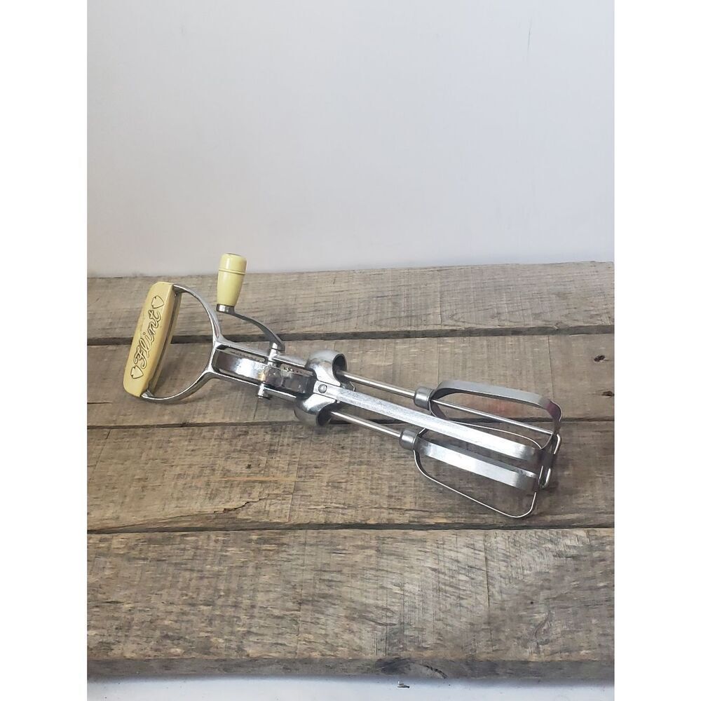 VINTAGE EKCO BEST FLINT Hand Held Mixer Yellow & Stainless Steel